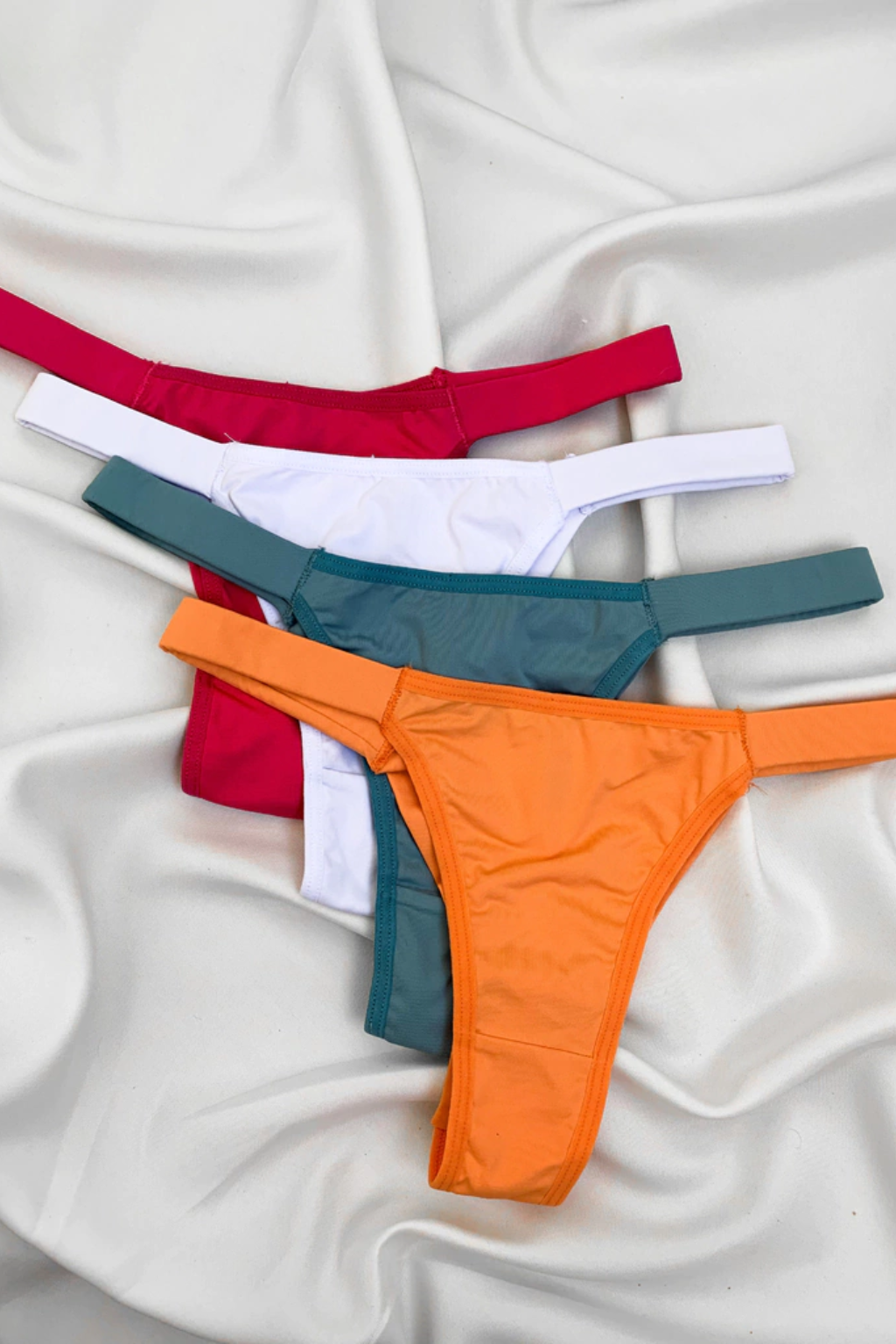 Calcinha toda em Microfibra Com Fio Duplo | Iris