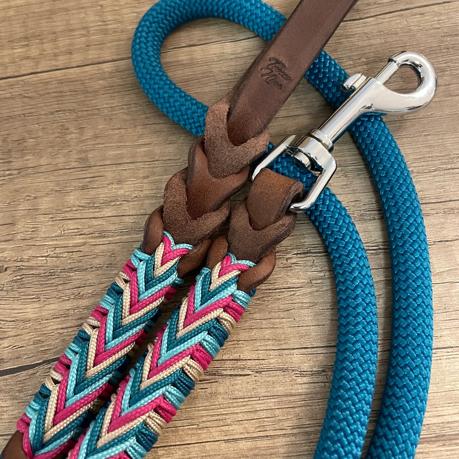 Guia de couro e corda premium | Deep Lagune