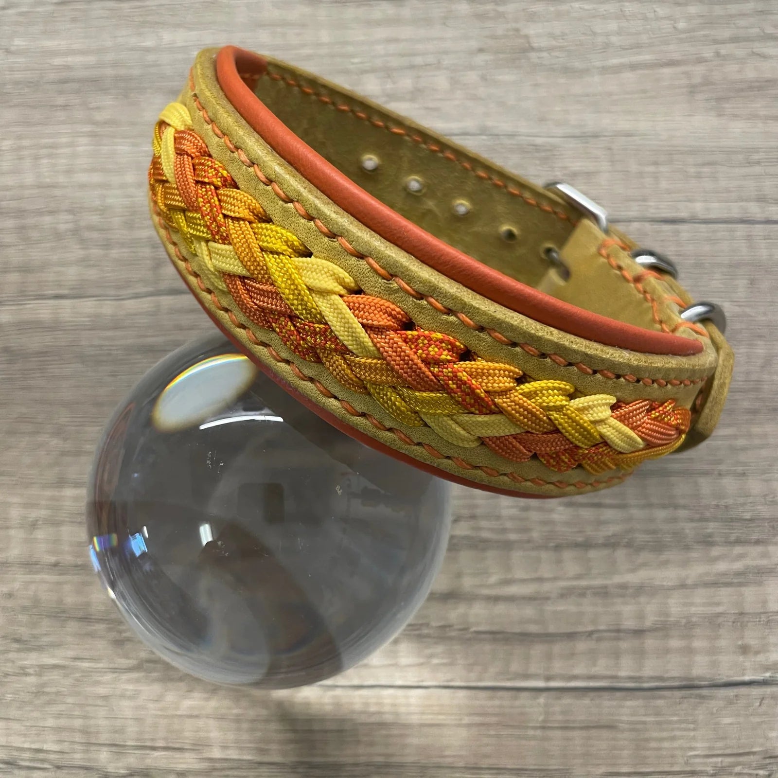 Coleira de couro e paracord | Verão