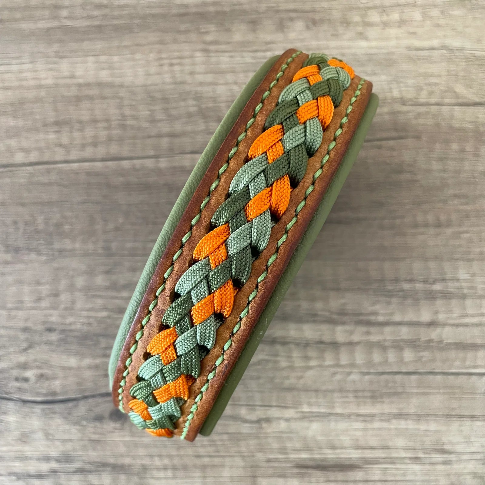 Coleira de couro e paracord | Frog