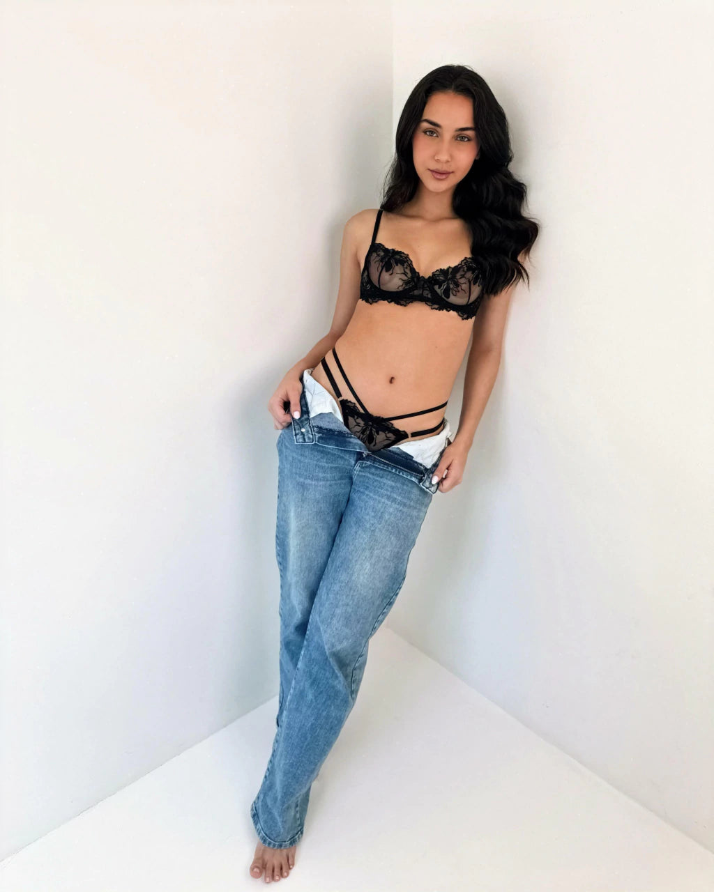 Conjunto Preto em Tule Bordado sem Bojo com Aro de Sustentação | Night