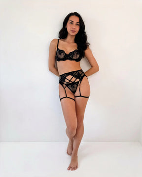 Conjunto Preto em Tule Bordado sem Bojo com Aro de Sustentação | Night